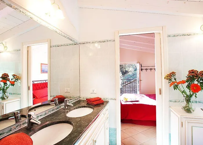 Apartman Belvedere Menaggio-4 Luxury Homes-by Italian Casa Paradiso, Apartmento Belvedere, Woon Belvedere Penthouse, Vh Bella Vista Menaggio