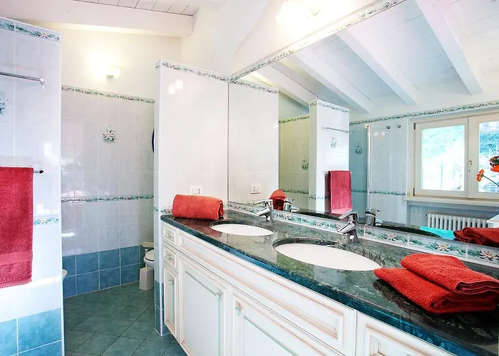 Belvedere Menaggio-4 Luxury Homes-by Italian Casa Paradiso, Apartmento Belvedere, Woon Belvedere Penthouse, Vh Bella Vista