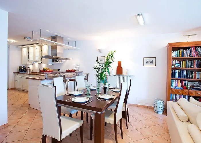 Belvedere Menaggio-4 Luxury Homes-by Italian Casa Paradiso, Apartmento Belvedere, Woon Belvedere Penthouse, Vh Bella Vista Menaggio