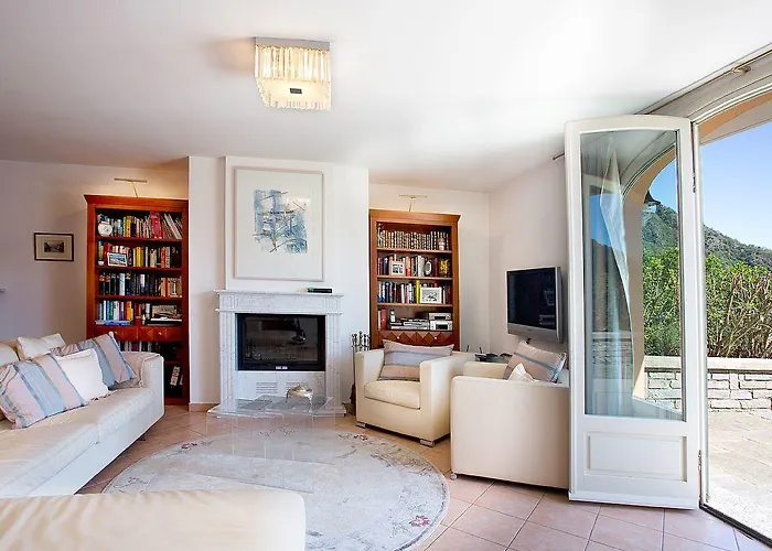 Apartman Belvedere Menaggio-4 Luxury Homes-by Italian Casa Paradiso, Apartmento Belvedere, Woon Belvedere Penthouse, Vh Bella Vista