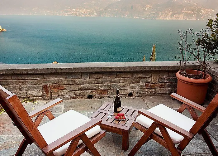 Belvedere Menaggio-4 Luxury Homes-by Italian Casa Paradiso, Apartmento Belvedere, Woon Belvedere Penthouse, Vh Bella Vista Apartman *