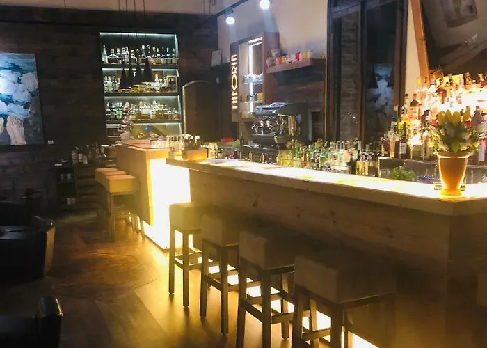 Belvedere Menaggio-4 Luxury Homes-by Italian Casa Paradiso, Apartmento Belvedere, Woon Belvedere Penthouse, Vh Bella Vista * Menaggio