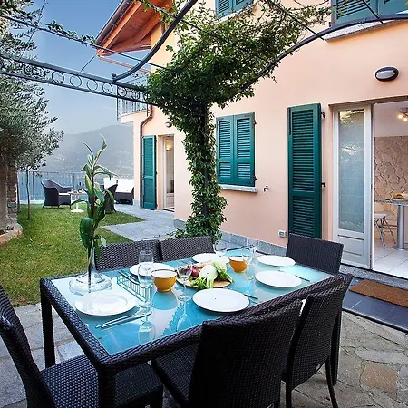 Belvedere Menaggio-4 Luxury Homes-by Italian Casa Paradiso, Apartmento Belvedere, Woon Belvedere Penthouse, Vh Bella Vista *