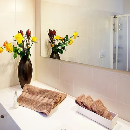 Belvedere Menaggio-4 Luxury Homes-by Italian Casa Paradiso, Apartmento Belvedere, Woon Belvedere Penthouse, Vh Bella Vista