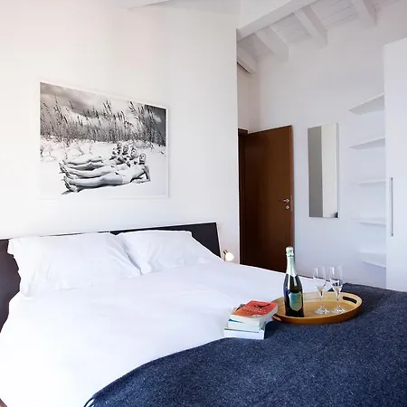Belvedere Menaggio-4 Luxury Homes-by Italian Casa Paradiso, Apartmento Belvedere, Woon Belvedere Penthouse, Vh Bella Vista Apartment *