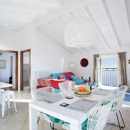 Belvedere Menaggio-4 Luxury Homes-by Italian Casa Paradiso, Apartmento Belvedere, Woon Belvedere Penthouse, Vh Bella Vista