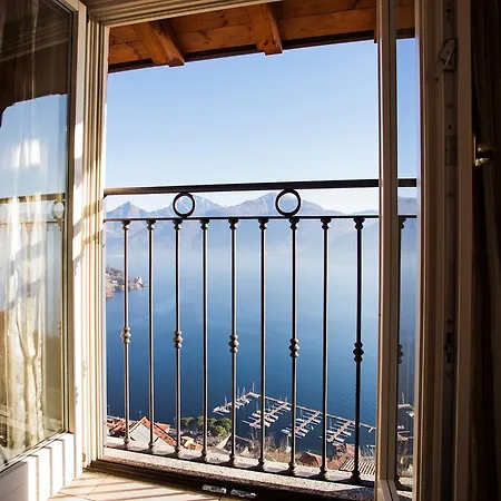Apartment Belvedere Menaggio-4 Luxury Homes-by Italian Casa Paradiso, Apartmento Belvedere, Woon Belvedere Penthouse, Vh Bella Vista *