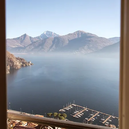 Belvedere Menaggio-4 Luxury Homes-by Italian Casa Paradiso, Apartmento Belvedere, Woon Belvedere Penthouse, Vh Bella Vista *