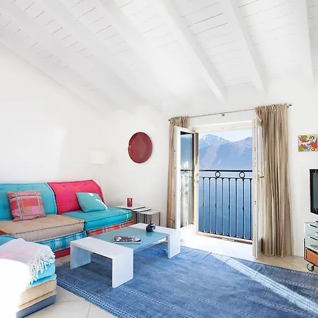 Belvedere Menaggio-4 Luxury Homes-by Italian Casa Paradiso, Apartmento Belvedere, Woon Belvedere Penthouse, Vh Bella Vista Apartment