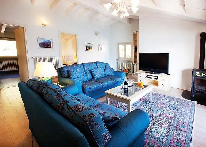 Belvedere Menaggio-4 Luxury Homes-by Italian Casa Paradiso, Apartmento Belvedere, Woon Belvedere Penthouse, Vh Bella Vista Menaggio