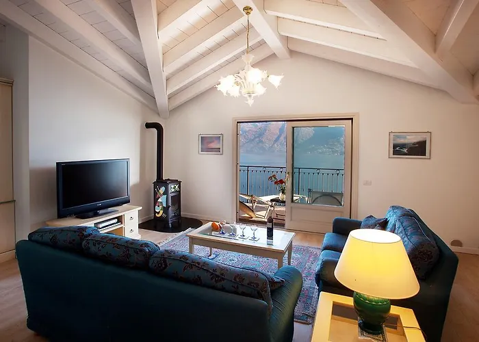 Belvedere Menaggio-4 Luxury Homes-by Italian Casa Paradiso, Apartmento Belvedere, Woon Belvedere Penthouse, Vh Bella Vista Appartement *