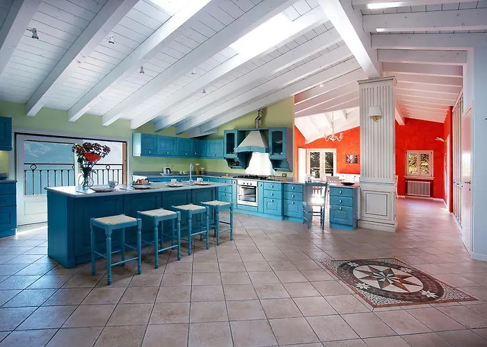 Belvedere Menaggio-4 Luxury Homes-by Italian Casa Paradiso, Apartmento Belvedere, Woon Belvedere Penthouse, Vh Bella Vista Appartement Menaggio