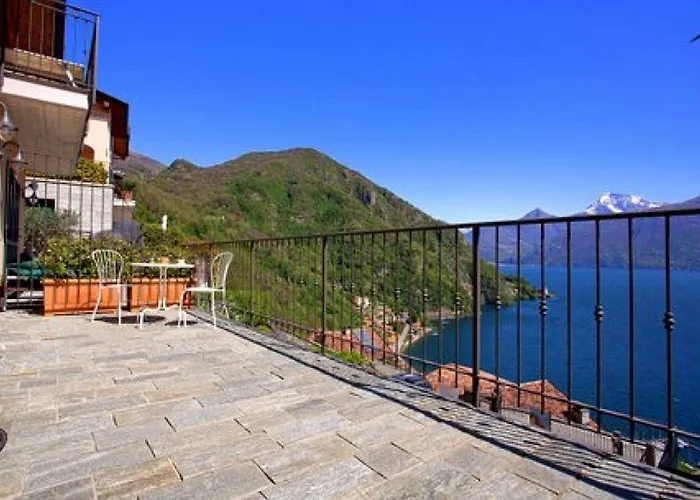 Belvedere Menaggio-4 Luxury Homes-by Italian Casa Paradiso, Apartmento Belvedere, Woon Belvedere Penthouse, Vh Bella Vista Menaggio