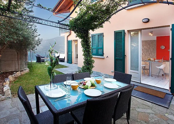 Belvedere Menaggio-4 Luxury Homes-by Italian Casa Paradiso, Apartmento Belvedere, Woon Belvedere Penthouse, Vh Bella Vista *