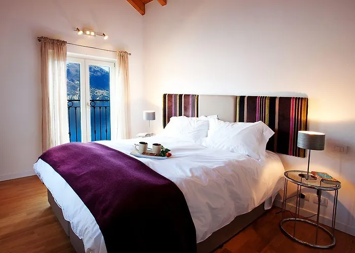 Belvedere Menaggio-4 Luxury Homes-by Italian Casa Paradiso, Apartmento Belvedere, Woon Belvedere Penthouse, Vh Bella Vista