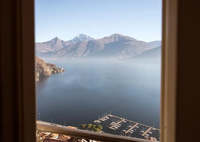 Belvedere Menaggio-4 Luxury Homes-by Italian Casa Paradiso, Apartmento Belvedere, Woon Belvedere Penthouse, Vh Bella Vista *