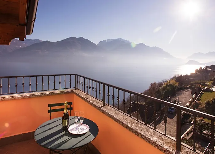 Belvedere Menaggio-4 Luxury Homes-by Italian Casa Paradiso, Apartmento Belvedere, Woon Belvedere Penthouse, Vh Bella Vista * Menaggio