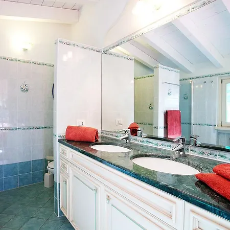 Belvedere Menaggio-4 Luxury Homes-by Italian Casa Paradiso, Apartmento Belvedere, Woon Belvedere Penthouse, Vh Bella Vista