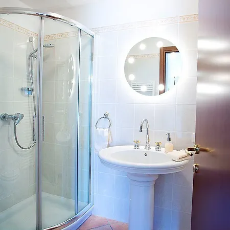 Belvedere Menaggio-4 Luxury Homes-by Italian Casa Paradiso, Apartmento Belvedere, Woon Belvedere Penthouse, Vh Bella Vista מנאג'יו