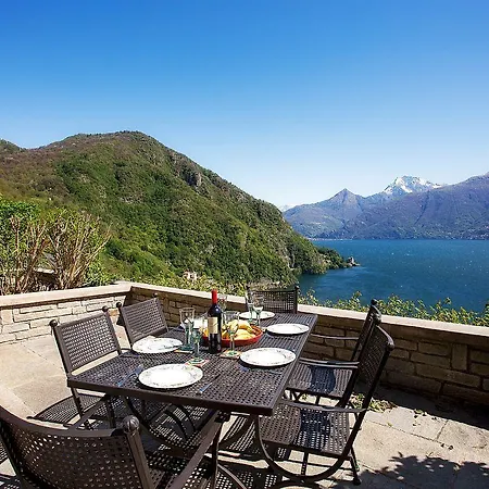 Belvedere Menaggio-4 Luxury Homes-by Italian Casa Paradiso, Apartmento Belvedere, Woon Belvedere Penthouse, Vh Bella Vista מנאג'יו