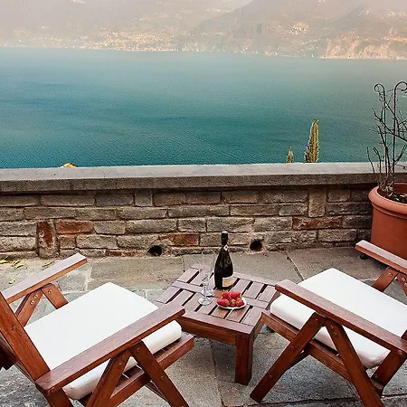 Belvedere Menaggio-4 Luxury Homes-by Italian Casa Paradiso, Apartmento Belvedere, Woon Belvedere Penthouse, Vh Bella Vista דירה *